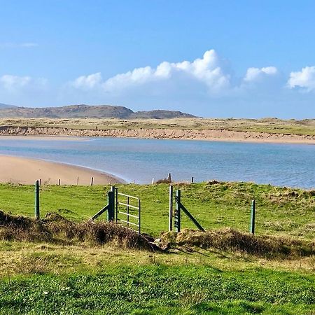 カアーダニエル Derrynane Bay House Bed & Breakfast エクステリア 写真
